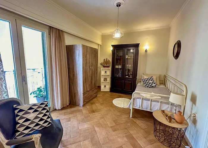 Elli & Klairi Apartment
